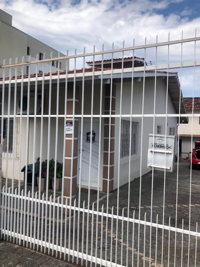 Hospedagem Confortavel E Pratica Para Viajantes E Ferias - Proxima A Br-101 Сан-Жозе Экстерьер фото