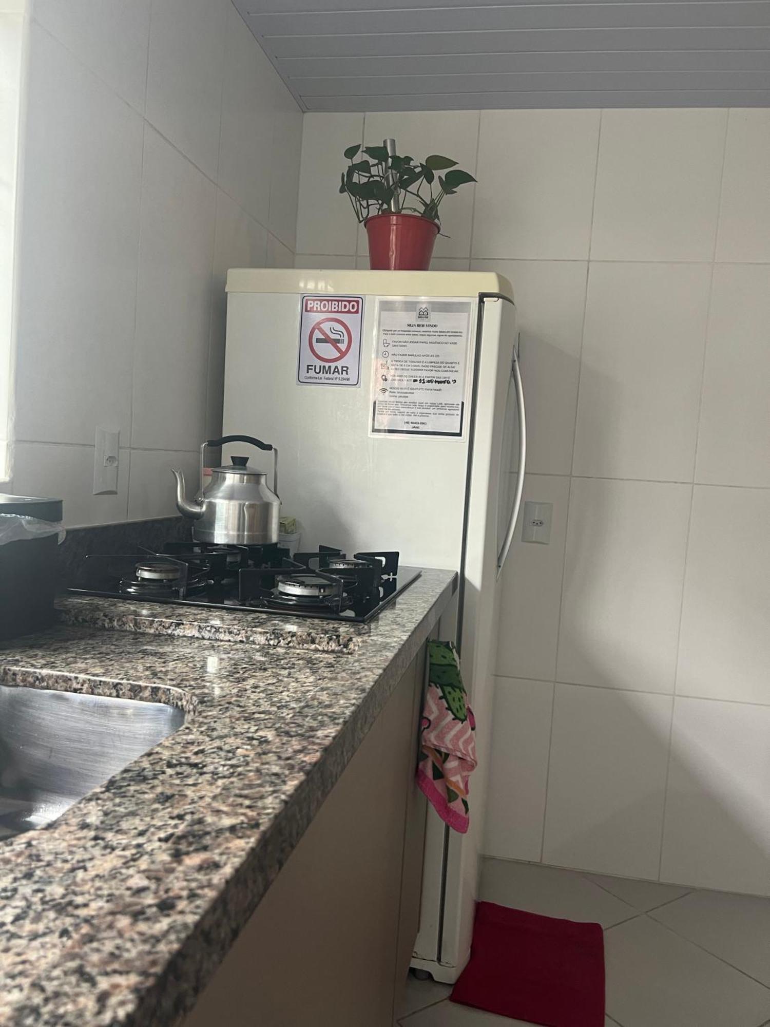 Hospedagem Confortavel E Pratica Para Viajantes E Ferias - Proxima A Br-101 Сан-Жозе Экстерьер фото